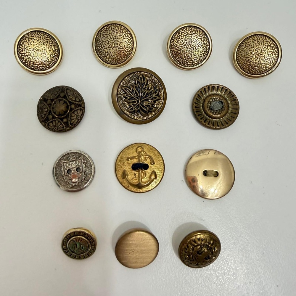 Vintage Round Gold Tone‎ Button Lot  Metal Shank 2Hole Mix Maple Leaf Military